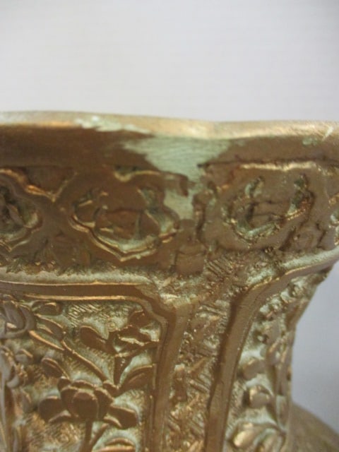 Large Gilt Chinoiserie Scene in Relief Chalkware Vase - 9