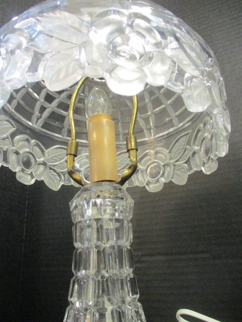 Crystal Vanity/Desk Lamp with Frosted Flower Border - 4