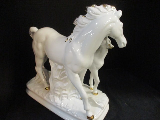 Graceful Mare and Foal Porcelain Statue with Gilt Highlights - 4