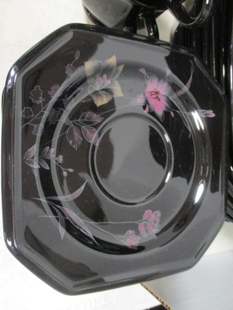 62 Pieces of Mikasa Color Trend "Ebony Meadow" Dinner Ware - 6