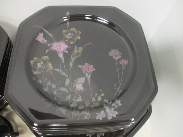 62 Pieces of Mikasa Color Trend "Ebony Meadow" Dinner Ware - 8