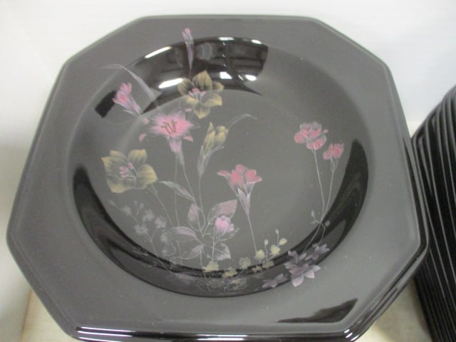 62 Pieces of Mikasa Color Trend "Ebony Meadow" Dinner Ware - 9