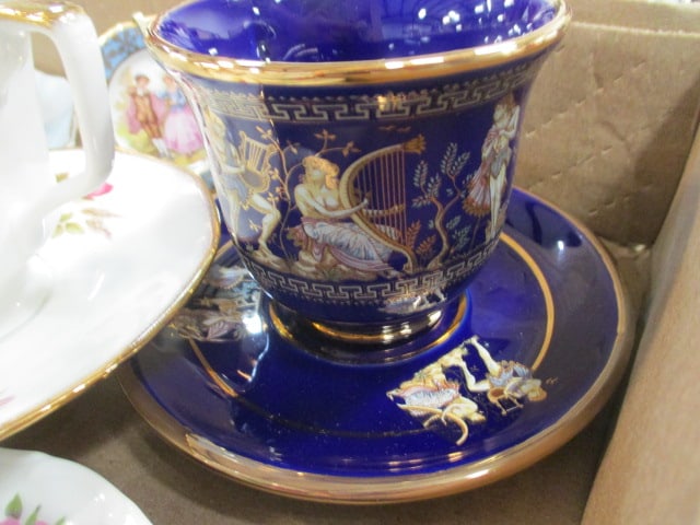 Royal Albert "Old Country Roses" Creamer and Bone China Teacups and Saucers - 6