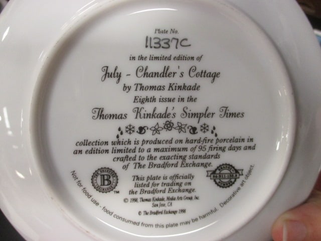 The Bradford Exchange Thomas Kinkade Painter of Light Calendar w/ Monthly Collector Plates - 5