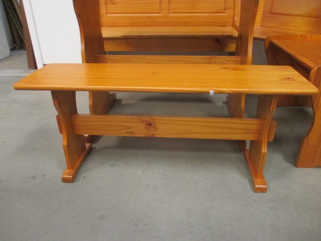 Pine Banquet Set - 3