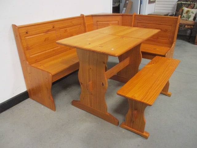 Pine Banquet Set - 5