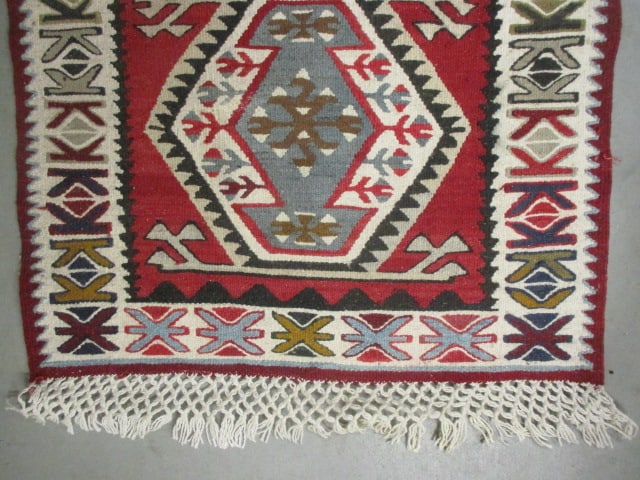 Handwoven Kilim Style Accent Area Rug - 2