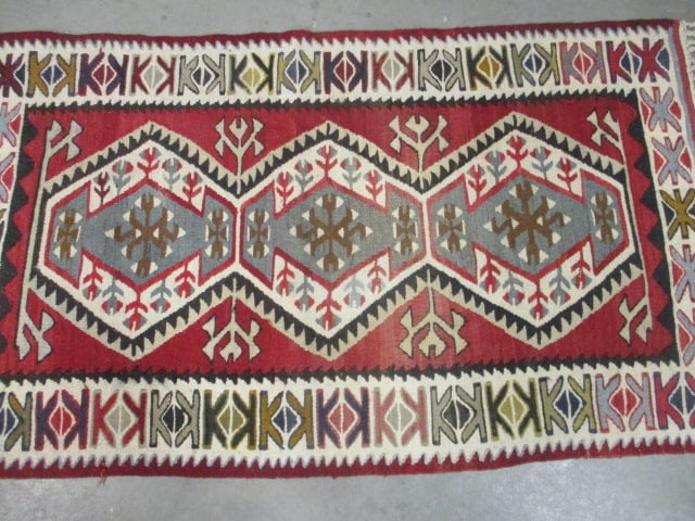 Handwoven Kilim Style Accent Area Rug - 5