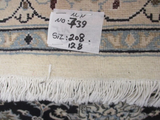 Ivory Border Navy Center Medallion Floral Design Wool Accent Rug - 12