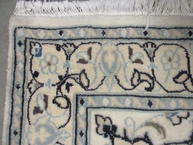 Ivory Border Navy Center Medallion Floral Design Wool Accent Rug - 6
