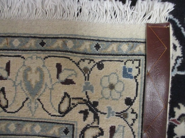 Ivory Border Navy Center Medallion Floral Design Wool Accent Rug - 9