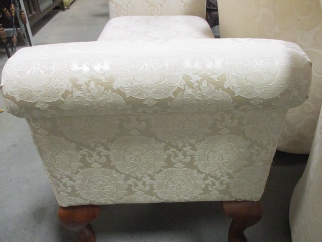 K/D Furniture Rolled Arm Storage Bench - 3