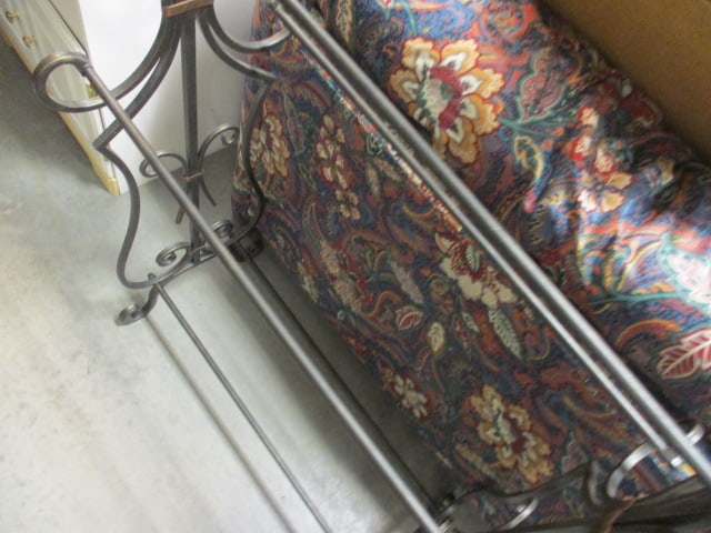 Wrought Metal Quilt/Towel Rack - 3