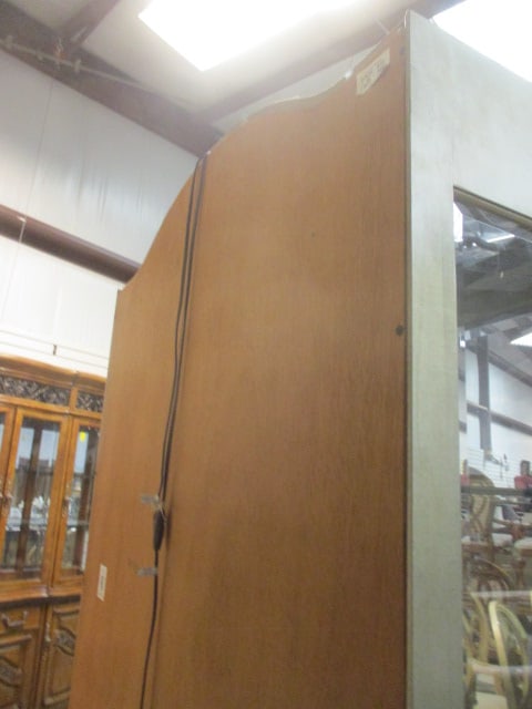 Thomasville Furniture Bellasera Collection Illuminated Display Cabinet - 11