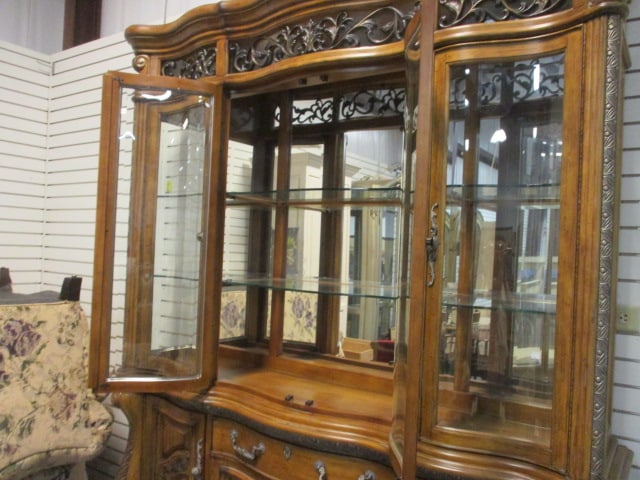 Aico Amini Innovation Corp. Heavily Carved Ornate 2 Piece Illuminated China Cabinet - 10