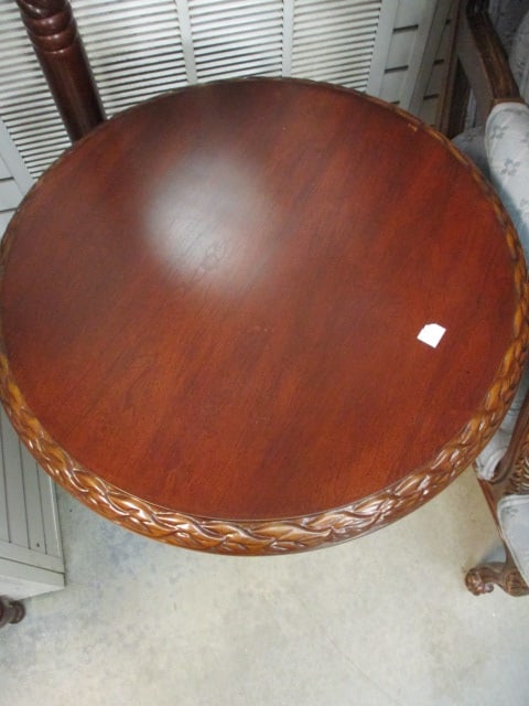 Round Carved Swan Pedestal Occasional Table - 2