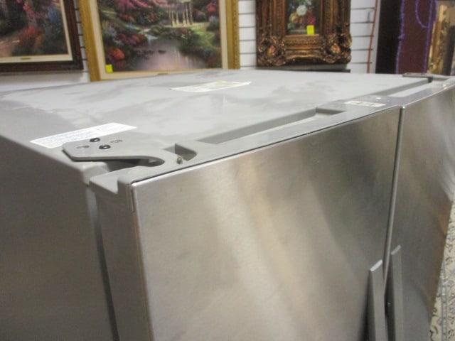 Whirlpool Stainless Side x Side Ice/Water in Door Refrigerator - 12