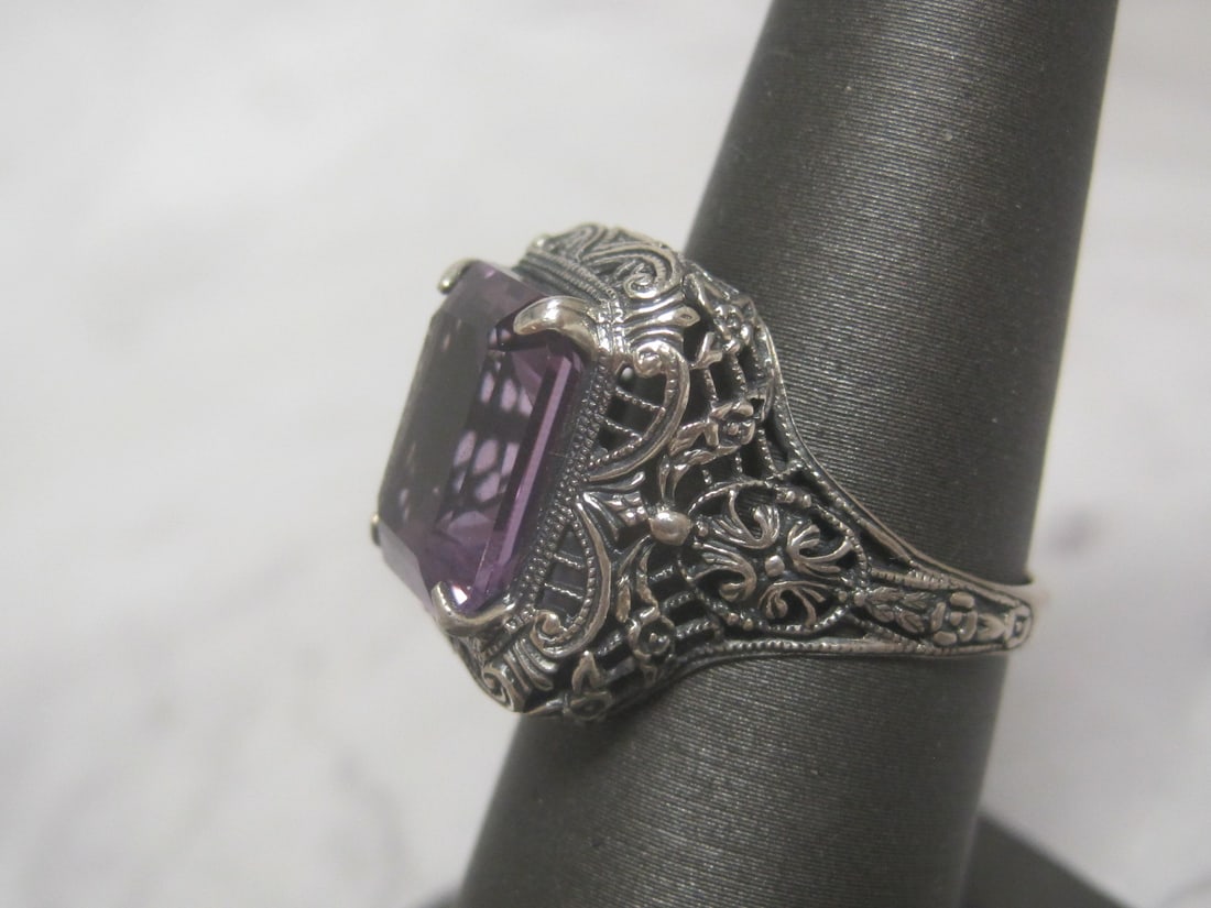 Stunning Sterling Silver Amethyst Filigree Ring - 2
