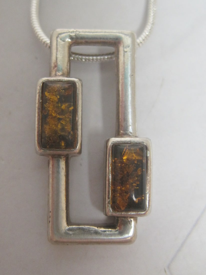 Sterling Silver & Amber Pendant & Chain - 2