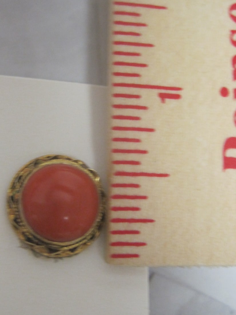 Vintage Coral Clip Earrings - 4