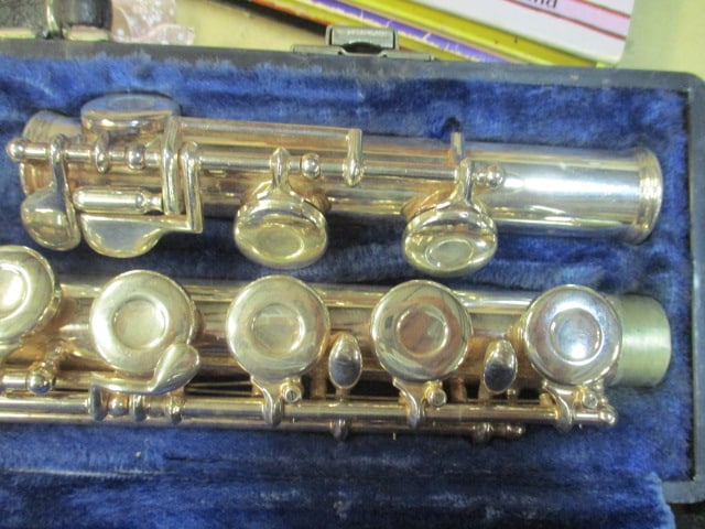 Gemeinhardt Flute in Case - Model #M2-B94587 - 4