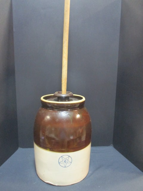 Vintage 4 Gallon Stoneware Pottery Butter Churn with Wood Dasher: 15" (40" to dasher)