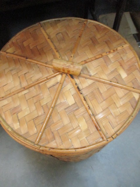 Round Woven Rataan Hamper with Lid, Oval Basket, and Fabric Covered - 2