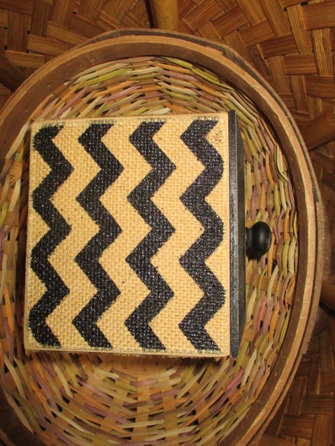 Round Woven Rataan Hamper with Lid, Oval Basket, and Fabric Covered - 4