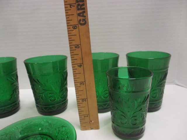 Vintage Anchor Hocking Green "Sandwich" Glasses and Plate - 7