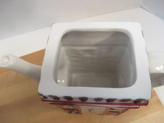 2 Campbell Soup Aprons, Kitchen Clutter Teapot, and Wood Cutting Board - 6