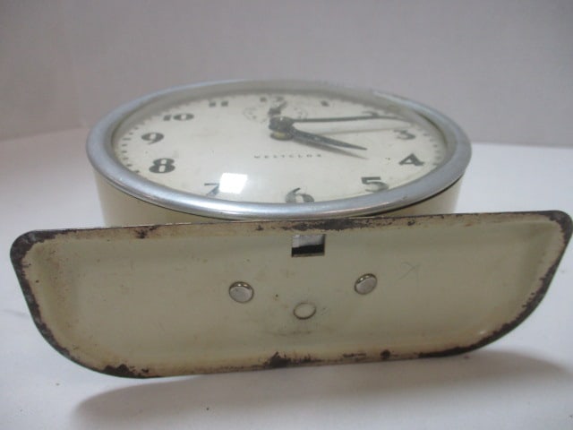 Vintage Westclox Metal Alarm Clock - 4