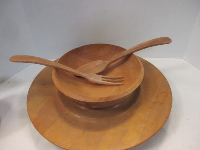 Vintage Woodpepper Woodware Lazy Susan, Bowls, and Serving Spoon & Fork - 7