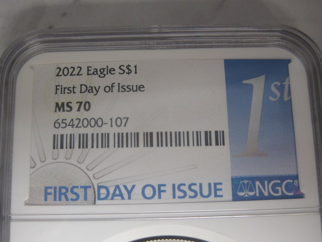 2022 American Eagle Ultra Cameo - 2