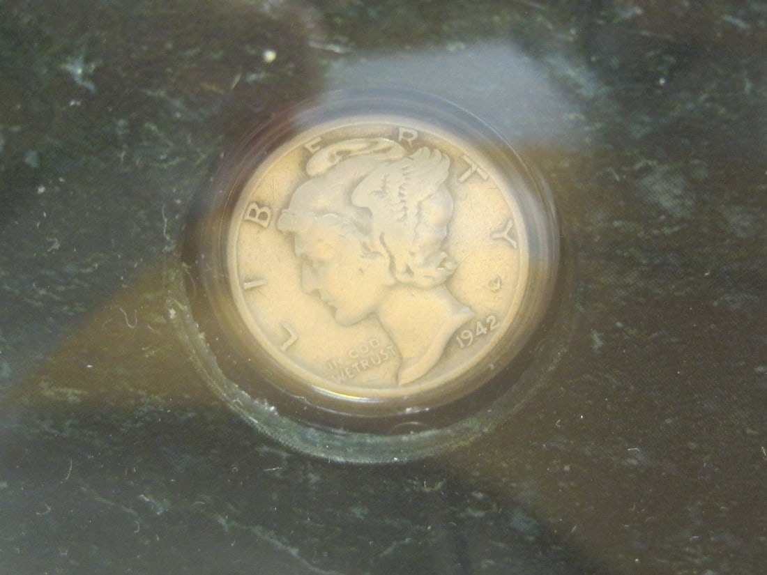Danbury Mint Set of 3 Mercury Dimes & 2 More - 2