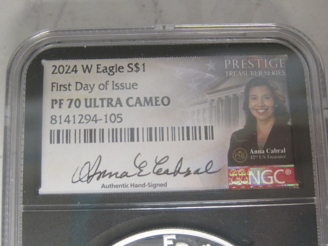 2024-W American Eagle Ultra Cameo - 2