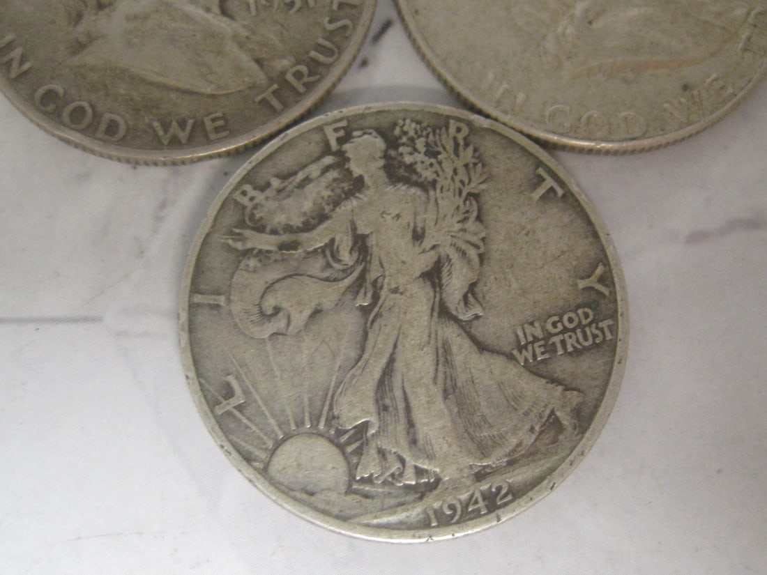 Lot of 3 Franklin Half Dollars & 1 Walking Liberty Half Dollar - 3
