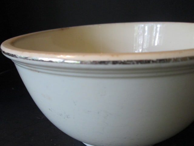 Vintage Kitchen Ktaft Oven Serve Wildflower Spray Design Mixing Bowl - 4