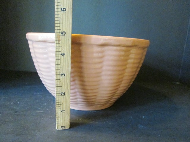 Watt Oven Ware No. 9 Basket Weave Design Stoneware Bowl - 4