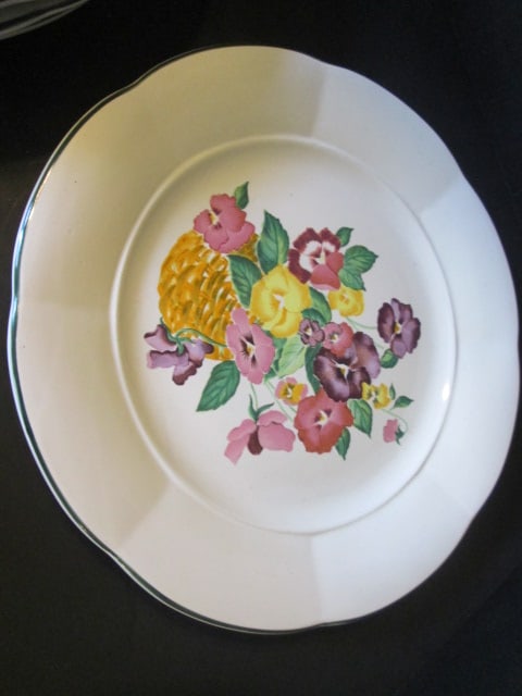 Six Century "Georgia" Stoneware Plates - 2