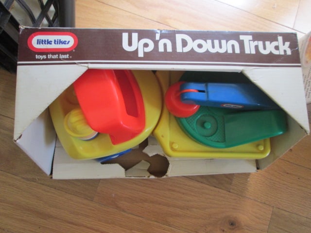 1988 little tikes "Up'n Down Truck" Toy Truck in Original Box - 3