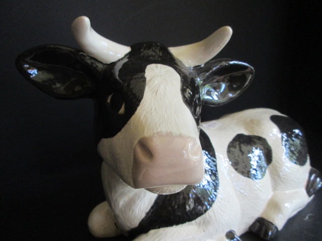 1987 Scioto Handpainted Ceramic Cow - 2