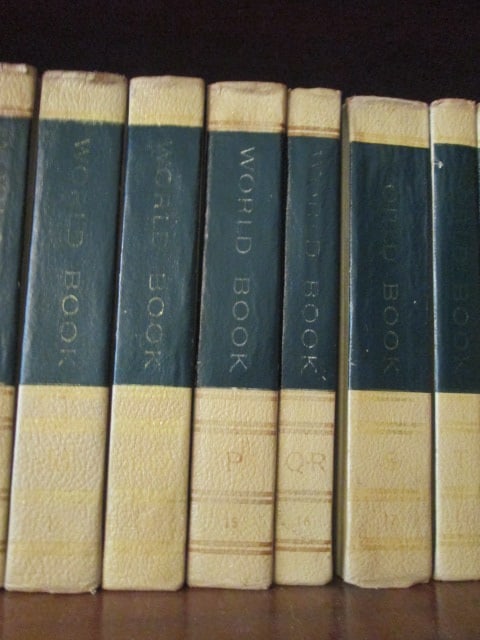 Set of 1969 "The World Book" Encyclopedias and Early 1970's Year Books - 4