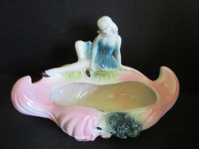 Vintage Handpainted Planter, Trinket Box and Covered Dish - 5