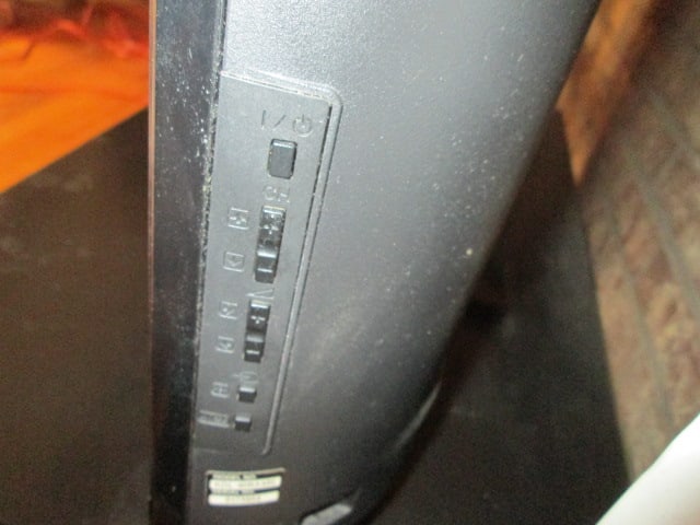 Sony Bravia 40" LCD HDTV and Portable Black Media Cart - 7