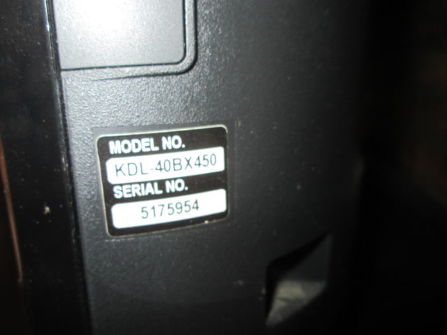 Sony Bravia 40" LCD HDTV and Portable Black Media Cart - 8