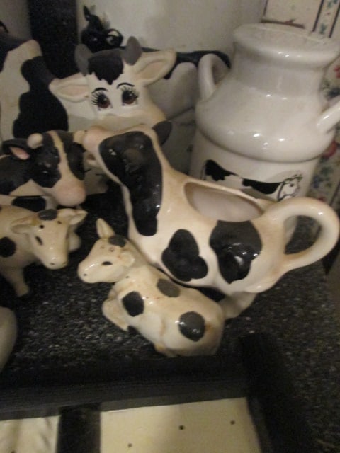 Cow Kitchen Accessories-Cannister Set, Cookie Jar, Creamer and Sugar Bowl Set, Shakers, - 5