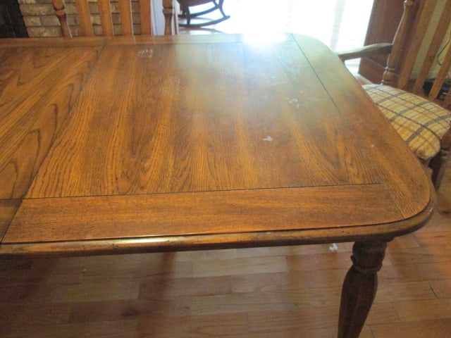 Singer Retro Dining Table Set - 5