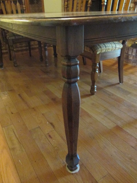 Singer Retro Dining Table Set - 7