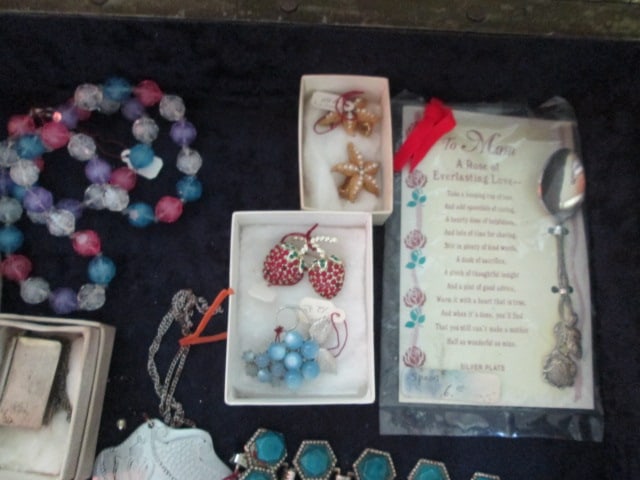 Large Wood Display Case with Vintage Jewelry and Jewelry Displays - 2