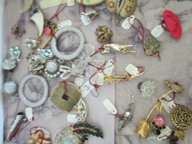 Grouping of Vintage Brooches, Earrings, Stick Pin and Bracelets - 3
